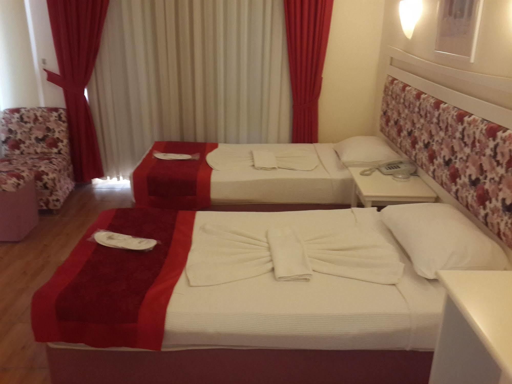 Xeno Hotels Club Mare Kargicak  Εξωτερικό φωτογραφία